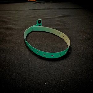 Lot of 400+ 1/2" Plastic Wristbands Armbands‎ for Events GREEN